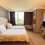 Lounge Hotel