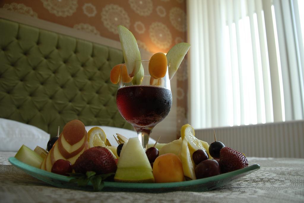 Hotel Lounge 2*
